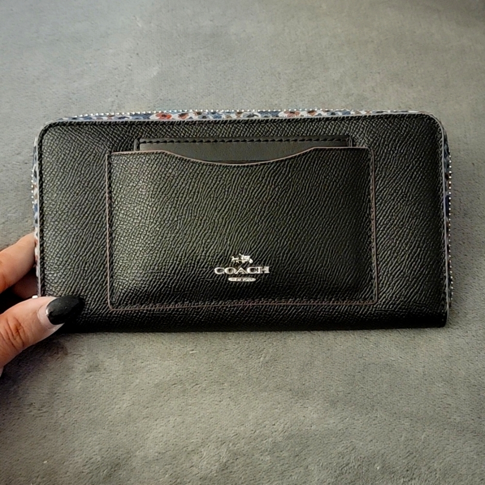 Beautiful COACH wallet